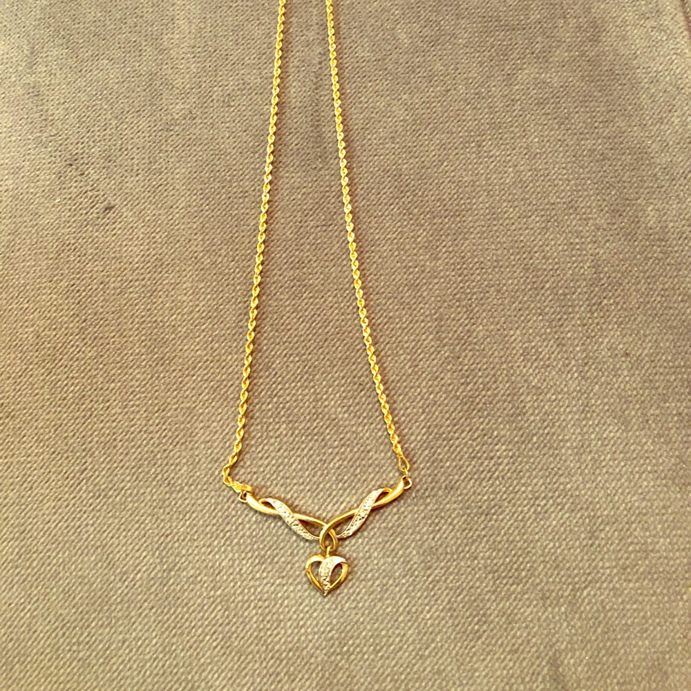 Heart shaped pendant